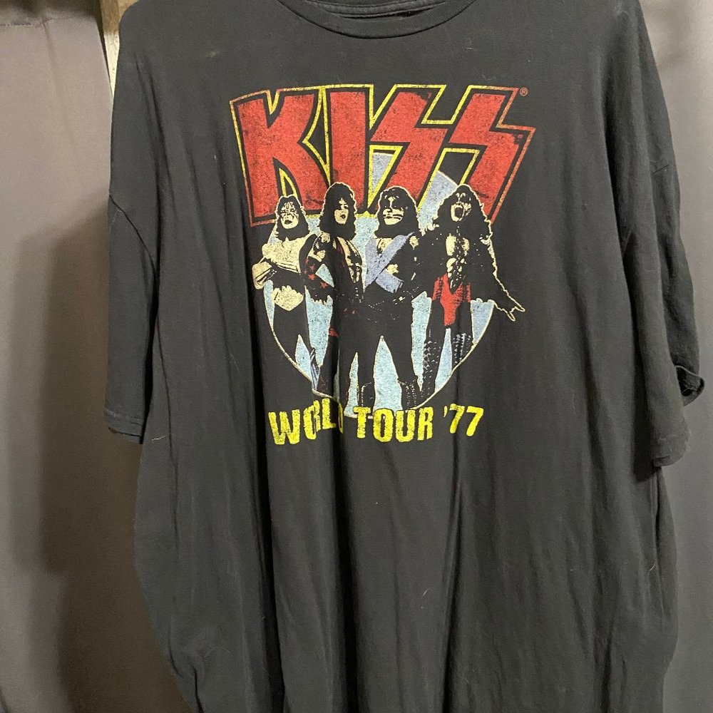 Kiss T Shirt